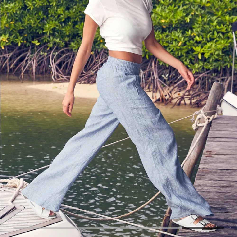 Athleta chambray blue linen wide-leg pant. NWT